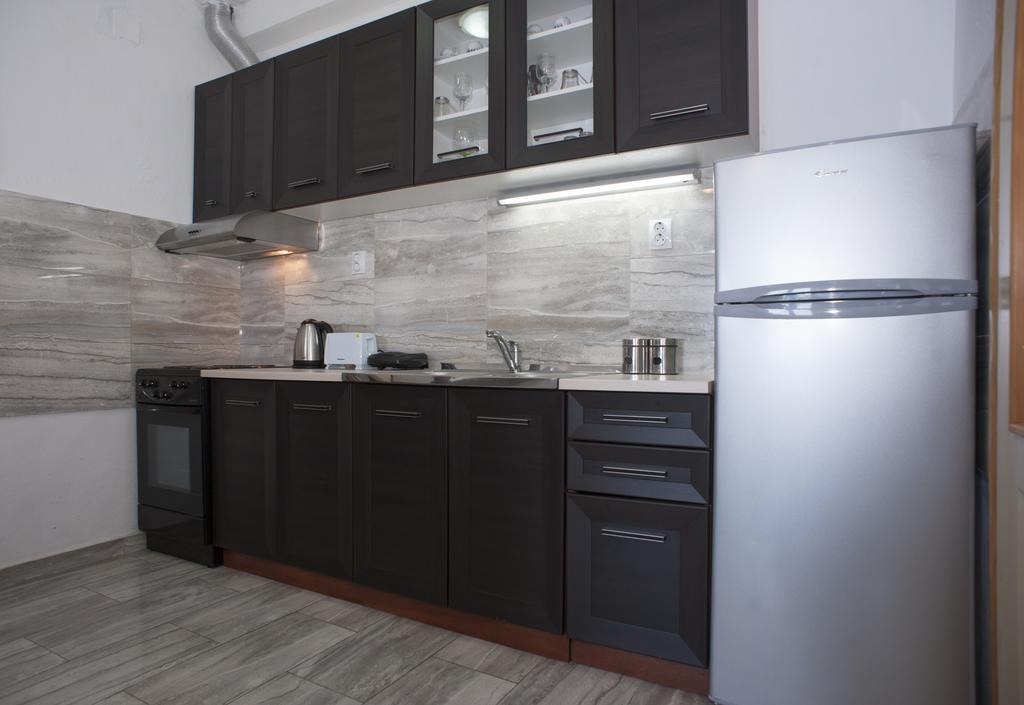 Apartments Peda Свети-Стефан Экстерьер фото
