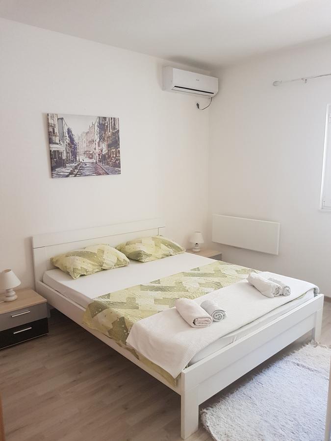 Apartments Peda Свети-Стефан Экстерьер фото